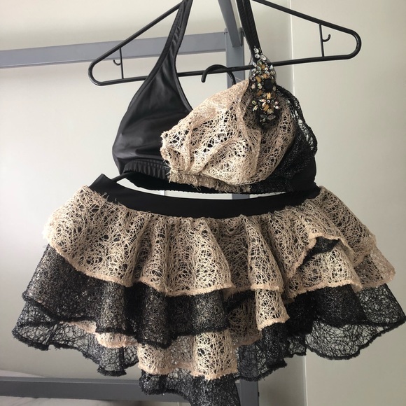 Reverence dance costume